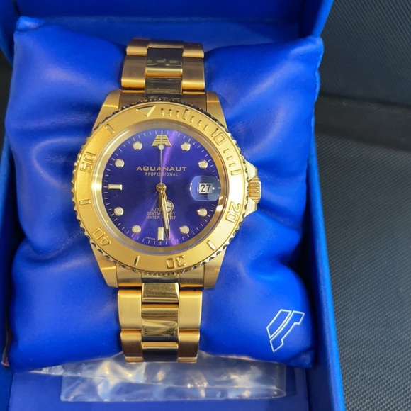 Watch - Picture 2 of 4